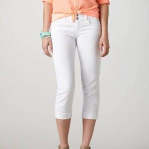 AE White Super Stretch Artist Crop Jeans Size 2 Short - Excellent Condition!